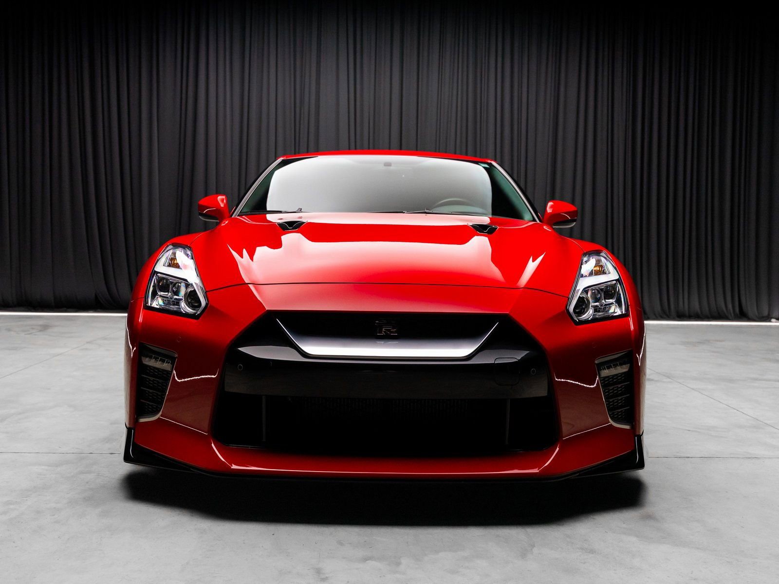 Used 2023 Nissan GT-R Premium w/ Floor Mat Package image 17