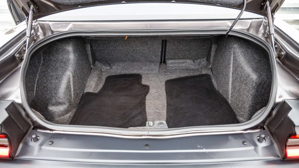 Used 2022 Dodge Challenger R/T Scat Pack RWD image 30