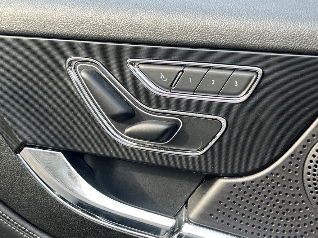Used 2023 Lincoln Corsair FWD image 25