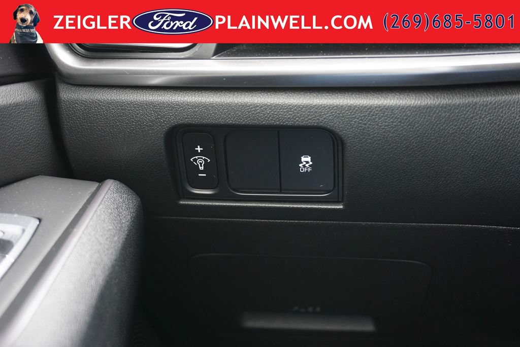 Used 2024 Kia Sorento S FWD image 29
