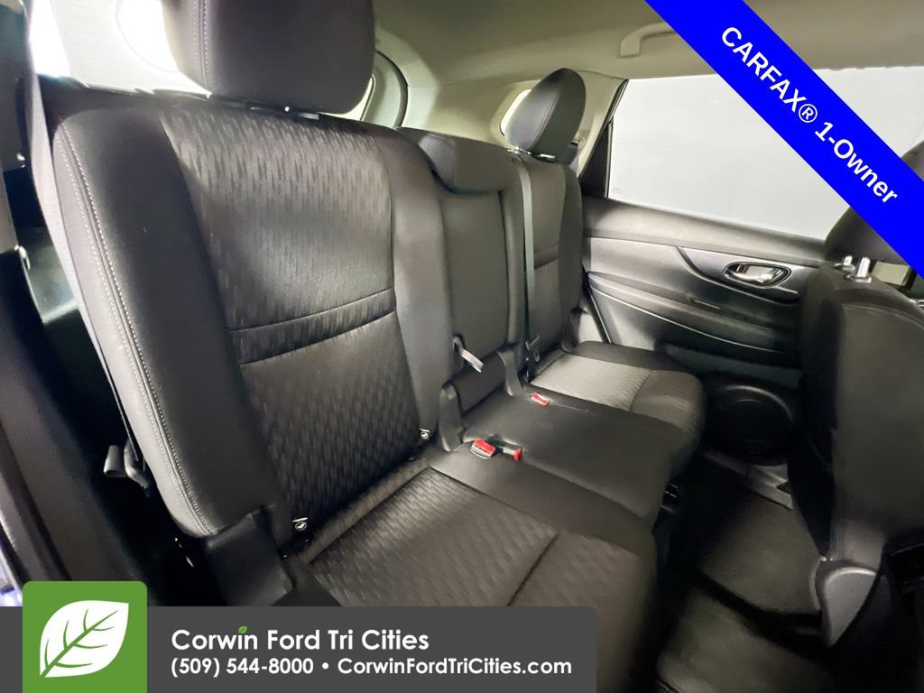 Used 2020 Nissan Rogue SV AWD/4WD image 16