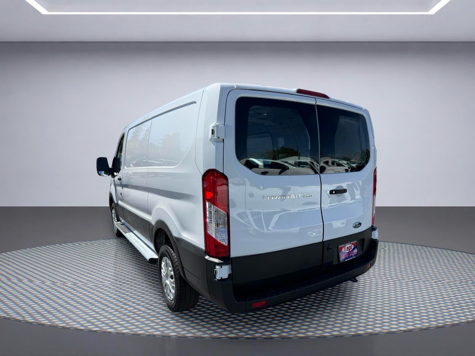 Used 2025 Ford Transit 250 Low Roof w/ Exterior Upgrade Package RWD image 4