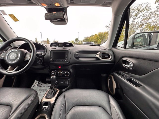 Used 2017 Jeep Renegade Limited AWD/4WD image 28