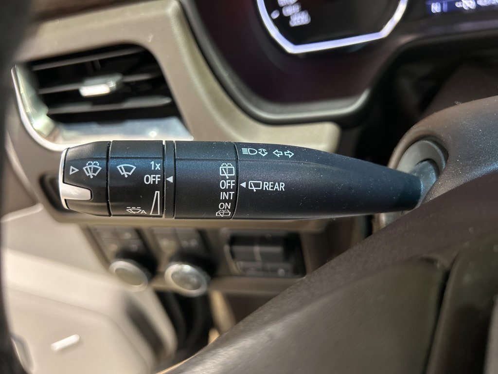 Used 2021 Chevrolet Tahoe LT w/ LT Signature Package image 18