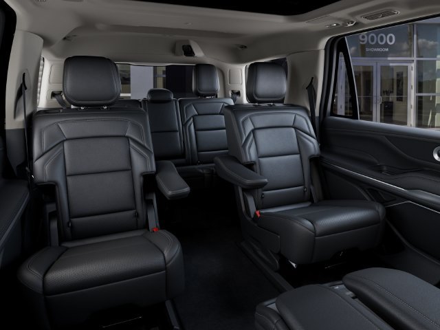 New 2027 Lincoln Navigator Reserve RWD image 11