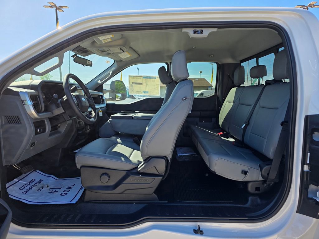 New 2026 Ford F550 4x4 Supercab Super Duty image 15