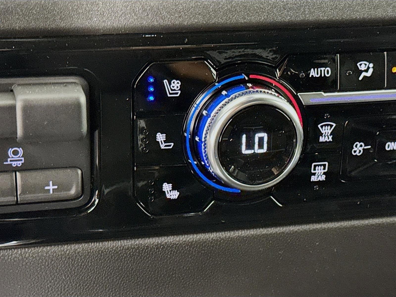 Certified 2025 GMC Sierra 2500 SLT w/ SLT Premium Package image 22