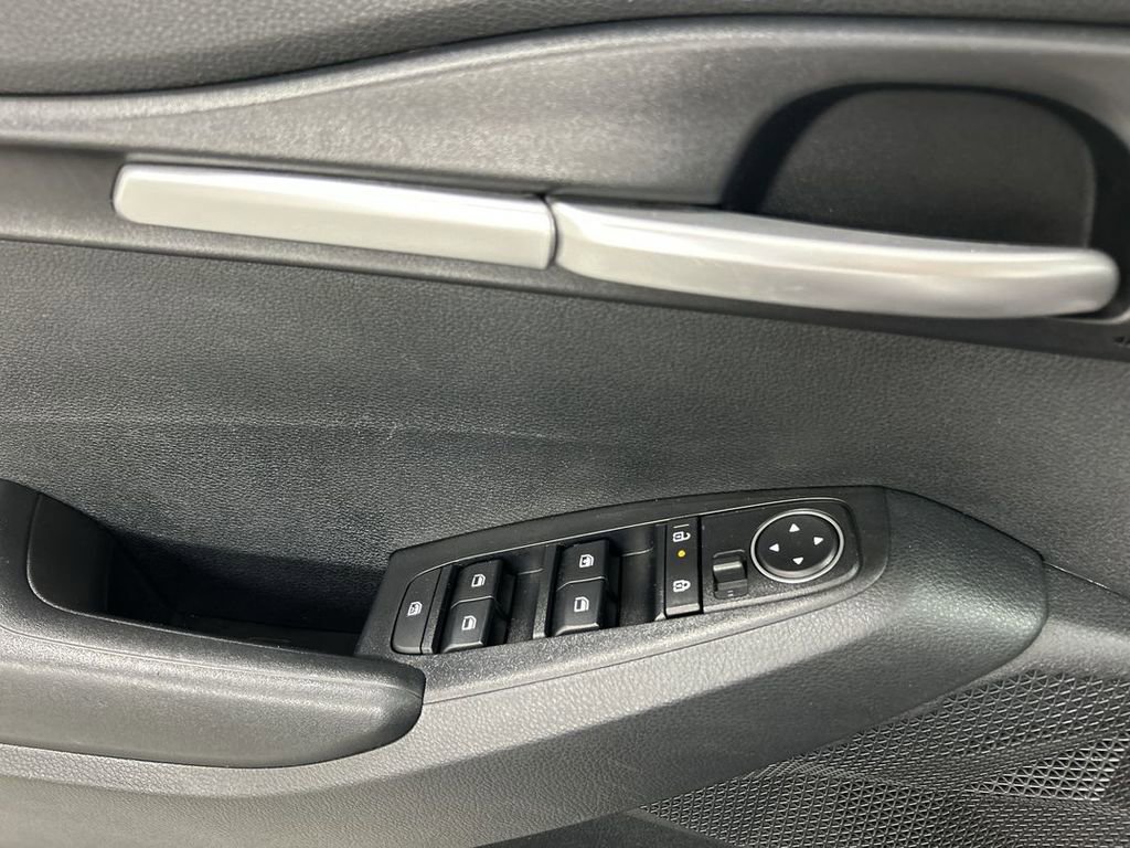 Certified 2024 Kia Seltos LX AWD/4WD image 11