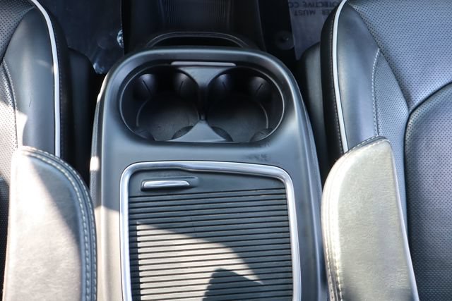Used 2019 Chrysler Pacifica Limited FWD image 39