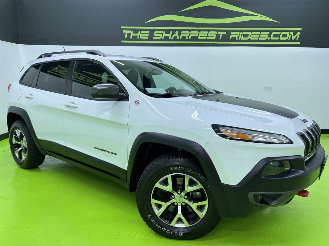 Used 2014 Jeep Cherokee Trailhawk w/ Leather Interior Group AWD/4WD image 1