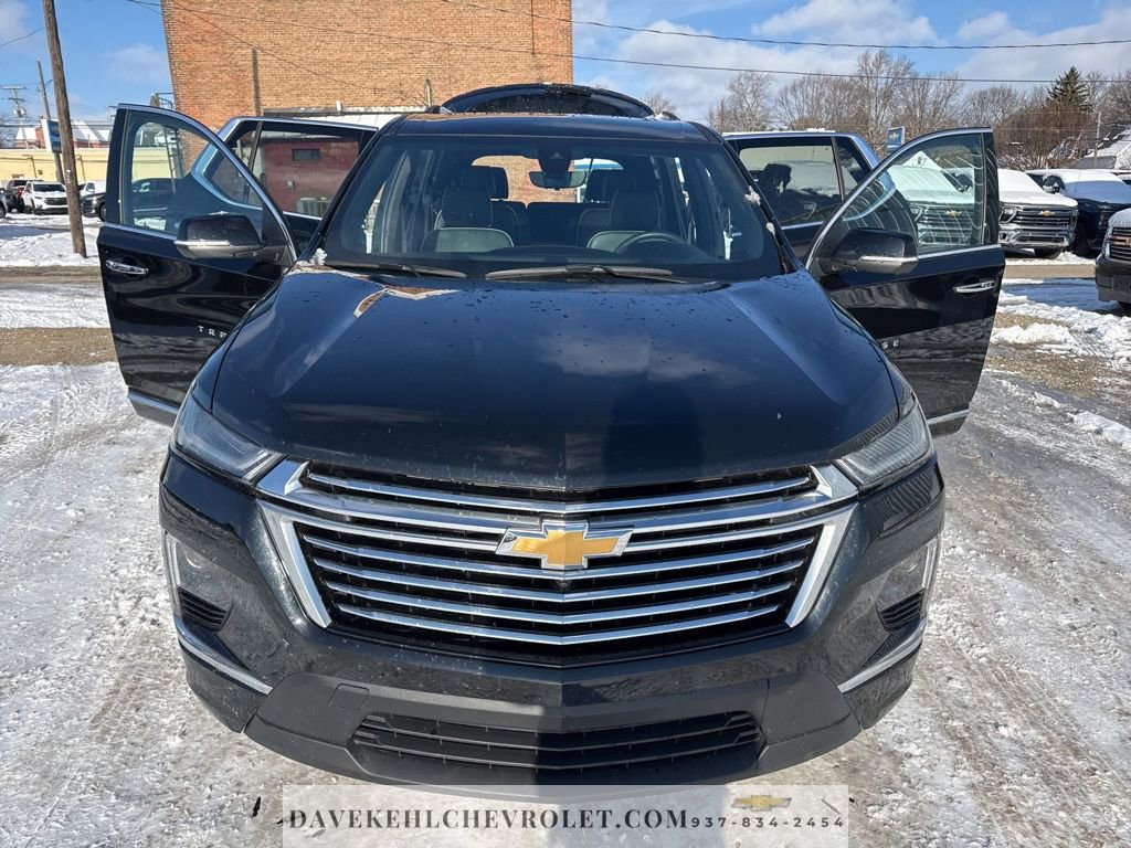 Used 2023 Chevrolet Traverse Premier image 35