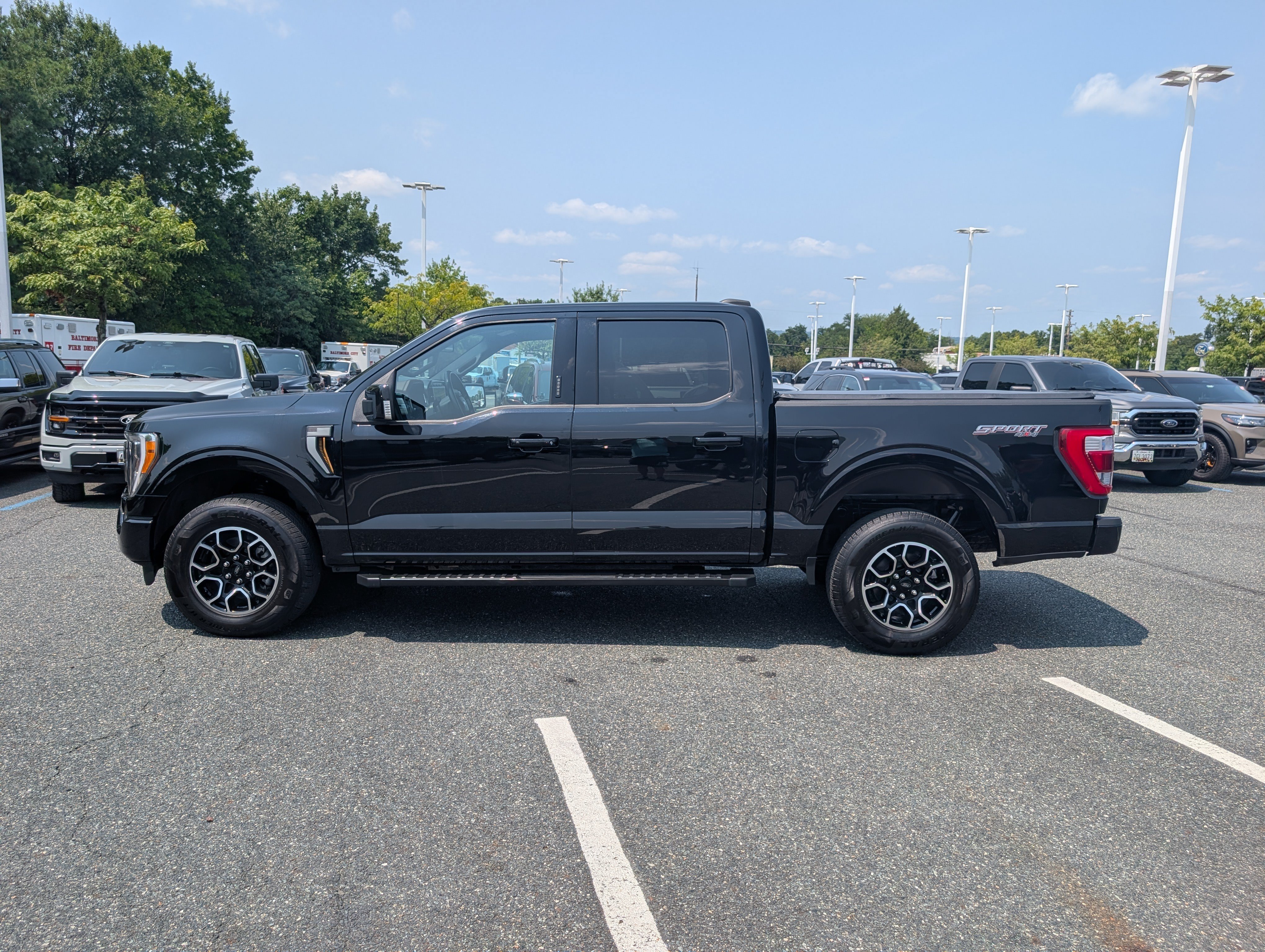 Used 2022 Ford F150 Lariat AWD/4WD image 6