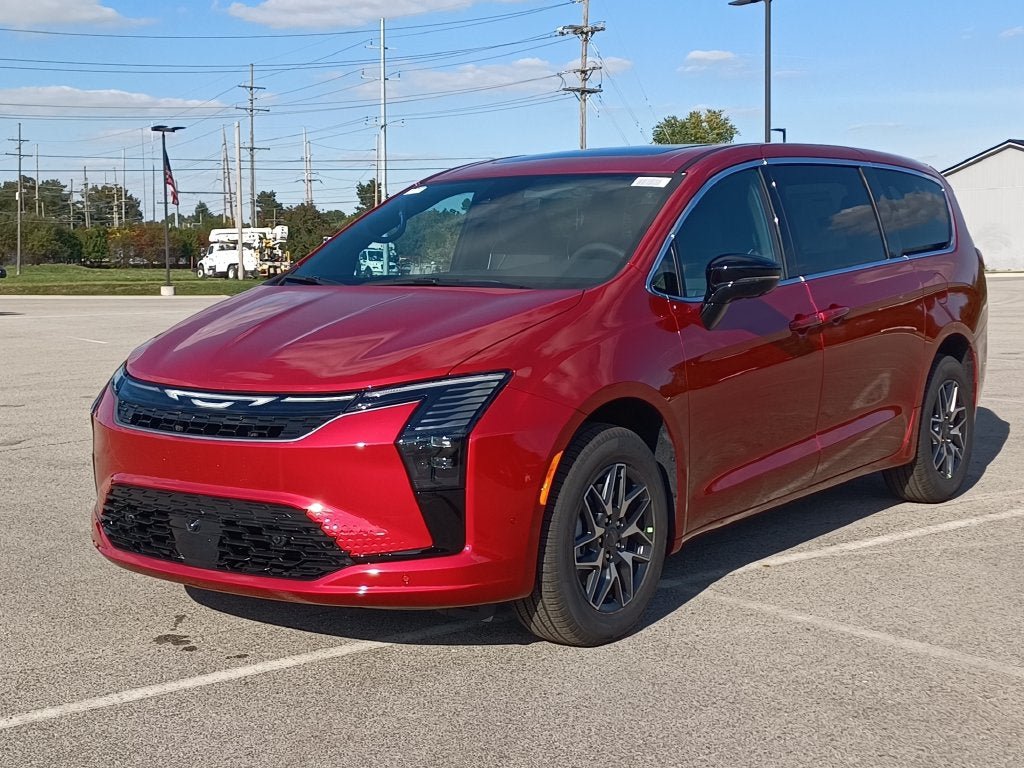 New 2027 Chrysler Pacifica Limited AWD/4WD image 2