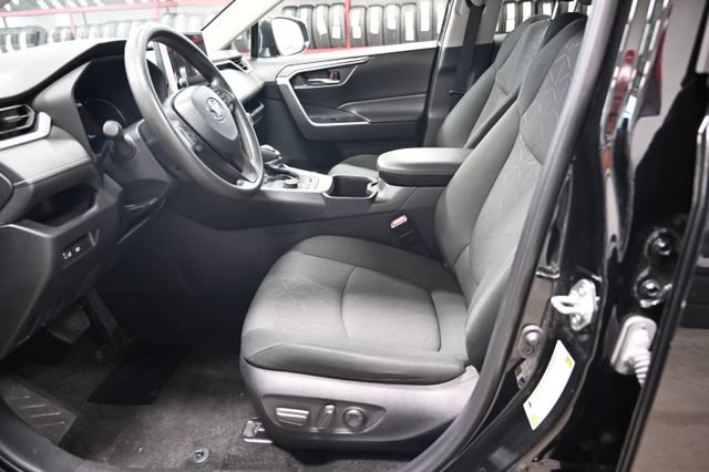 Used 2024 Toyota RAV4 XLE AWD/4WD image 10
