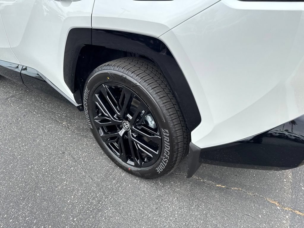New 2026 Toyota RAV4 XSE AWD/4WD image 7