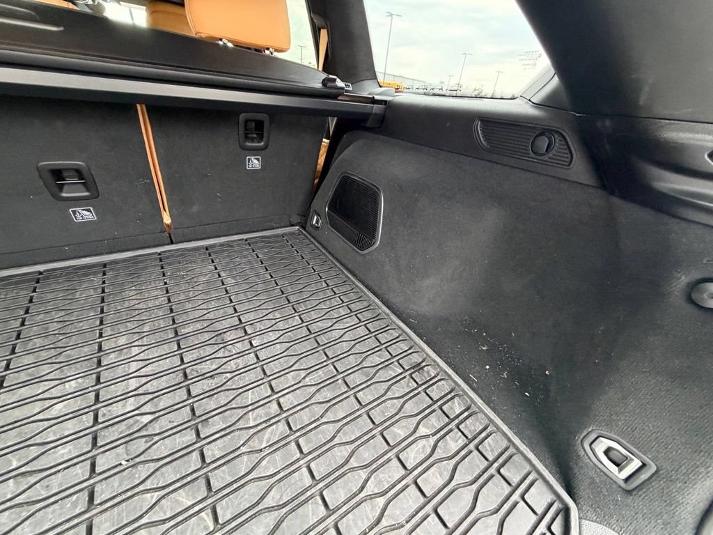 Used 2023 Jeep Grand Cherokee Summit AWD/4WD image 63