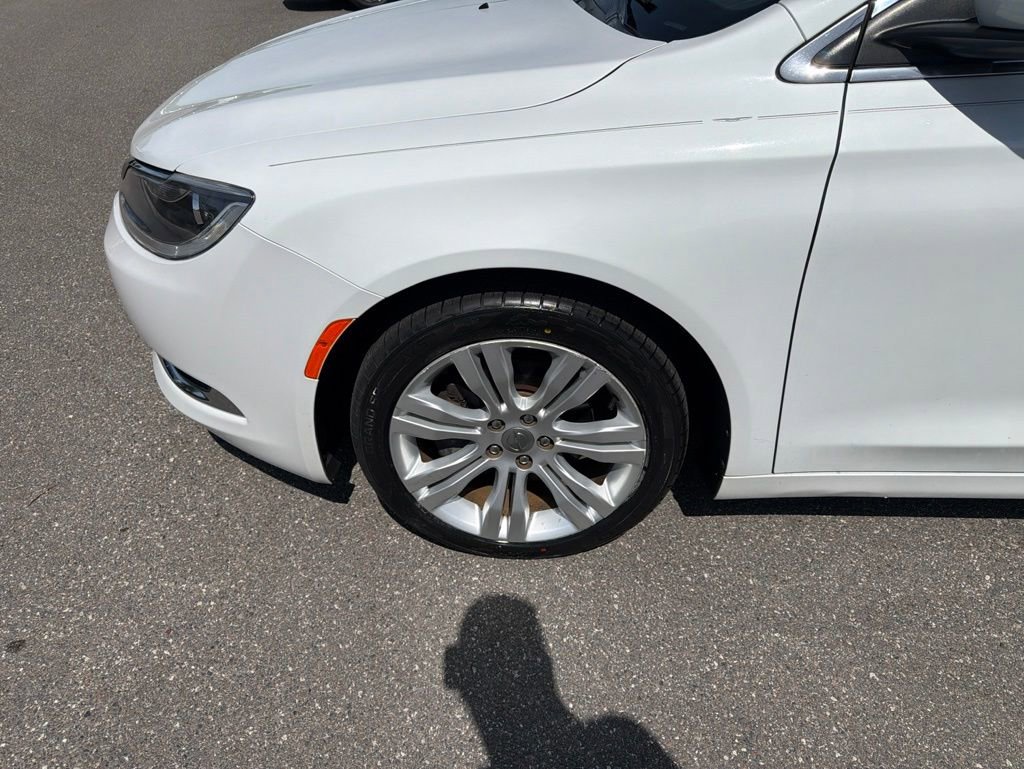Used 2015 Chrysler 200 Limited w/ Convenience Group FWD image 20