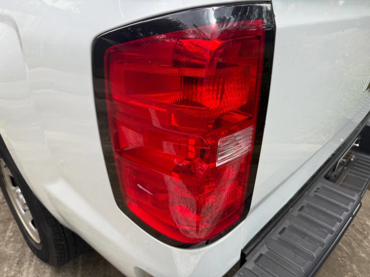 Used 2018 Chevrolet Silverado 1500 W/T RWD image 17