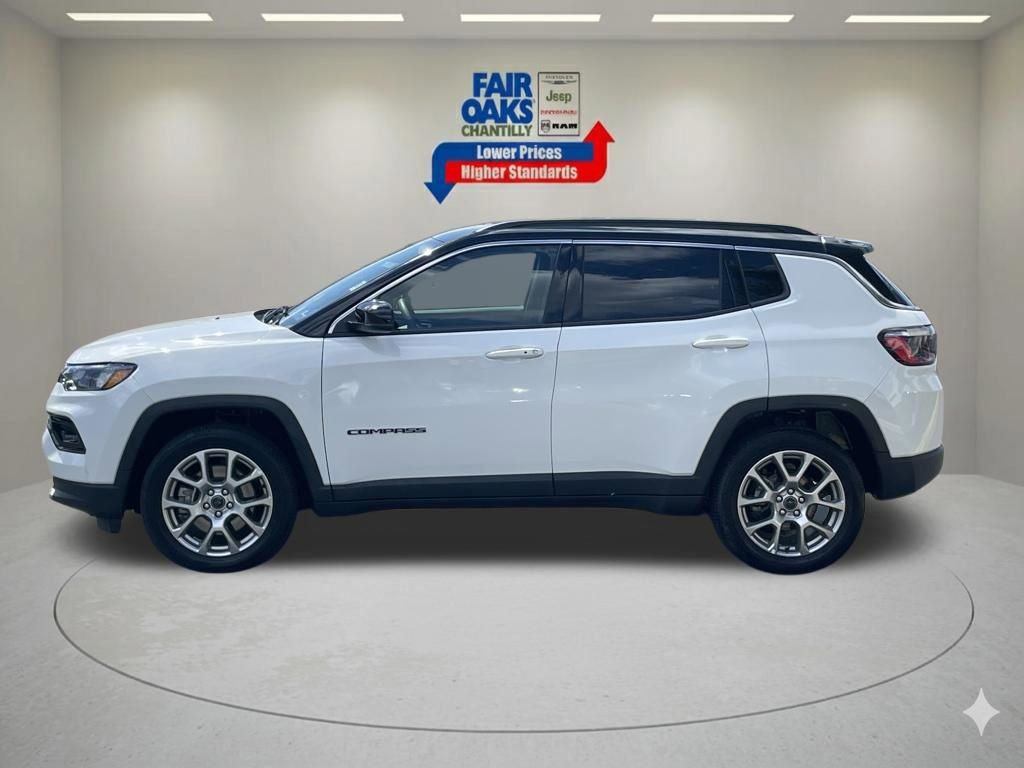 Certified 2025 Jeep Compass Limited AWD/4WD image 11