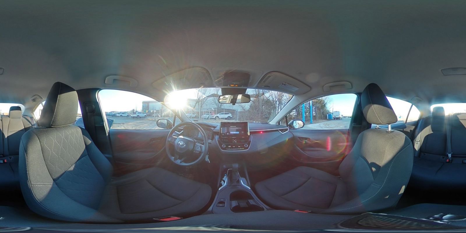 Used 2025 Toyota Corolla LE image 40