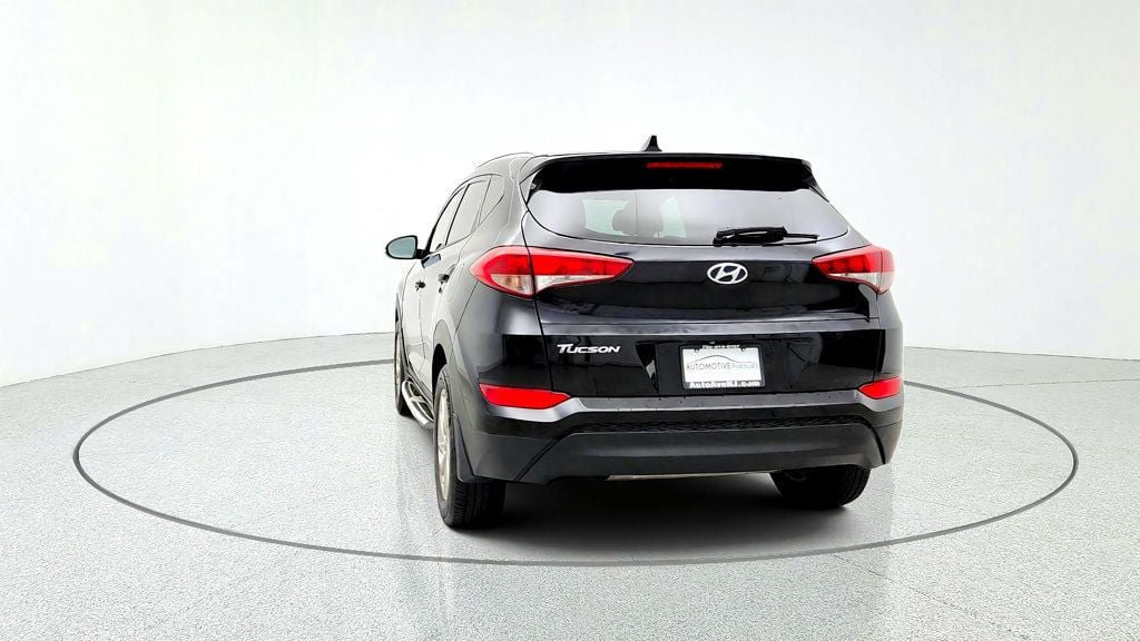 Used 2017 Hyundai Tucson SE Plus FWD image 6