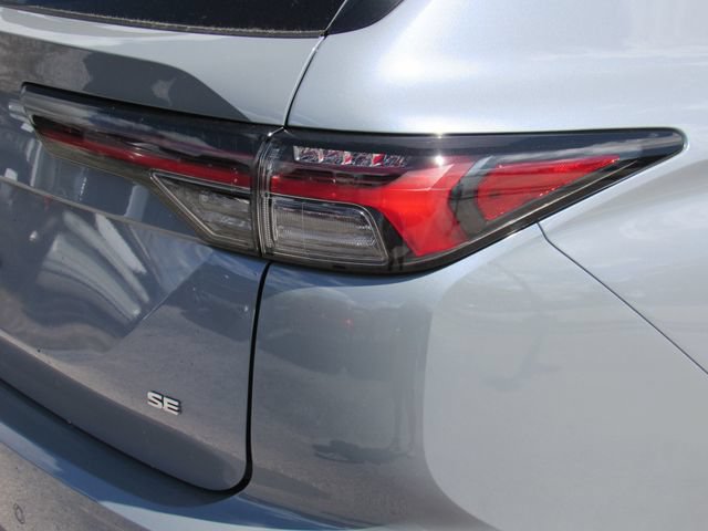 New 2026 Mitsubishi Outlander SE FWD image 13