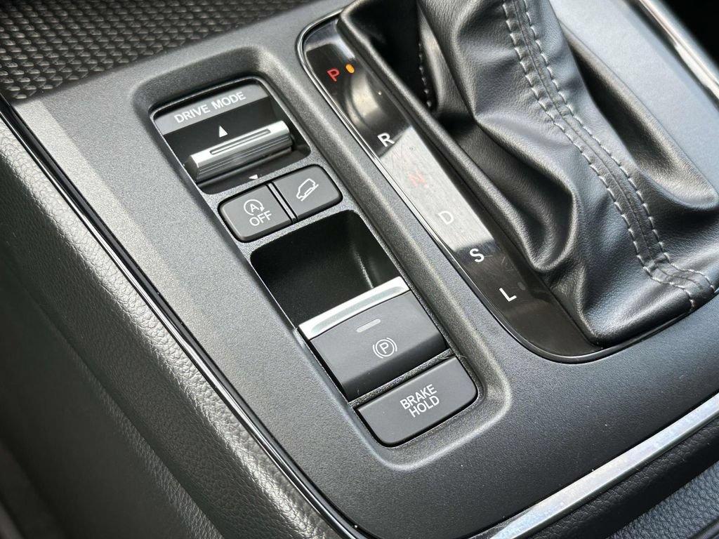 Certified 2025 Honda CR-V LX image 28