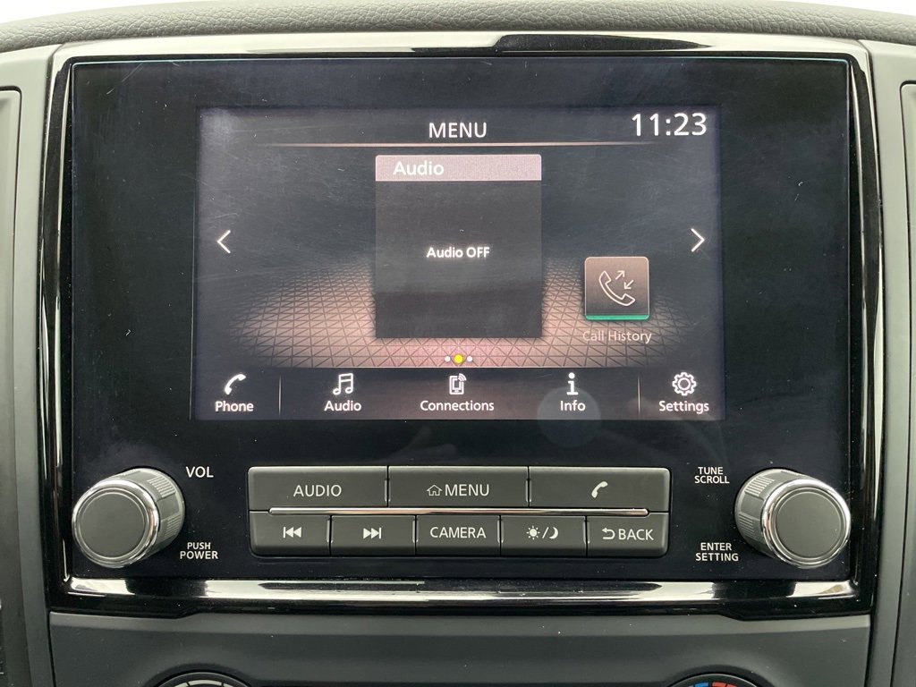 Used 2024 Nissan Titan SV image 32