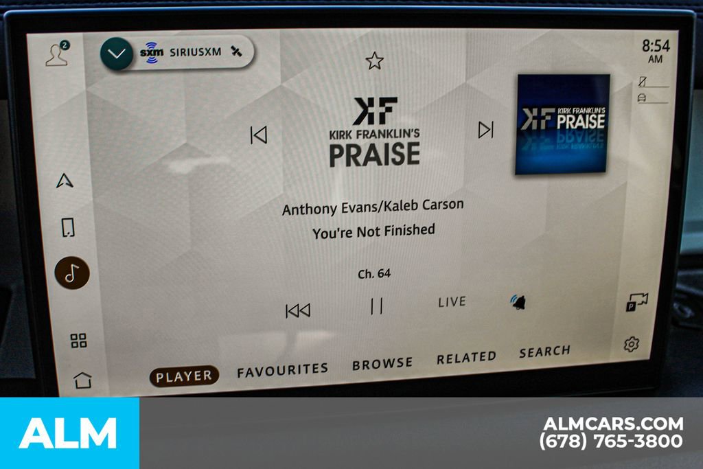 Used 2025 Land Rover Defender 110 S image 32