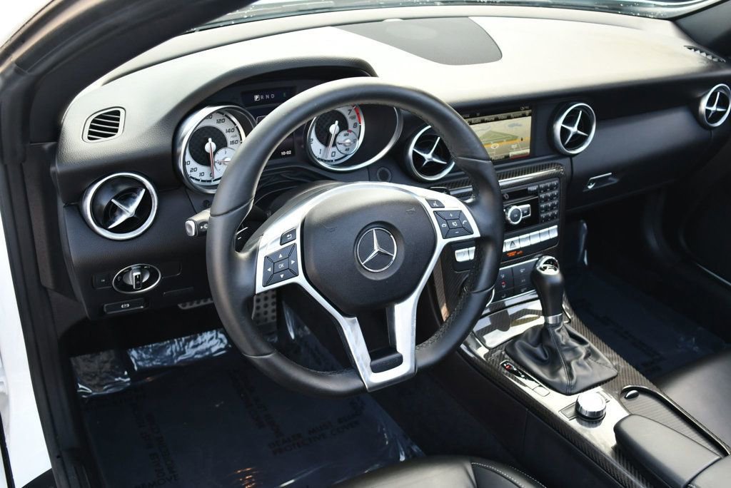 Used 2015 Mercedes-Benz SLK 350 image 13