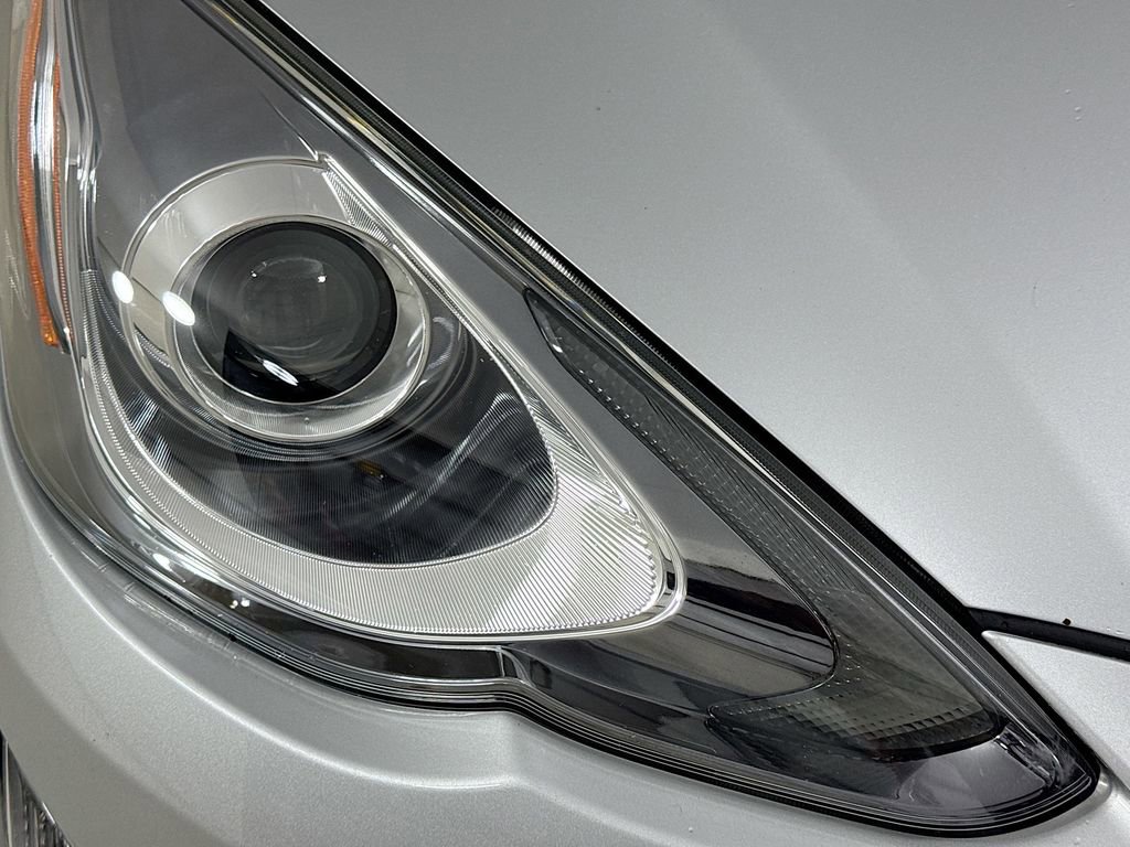 Used 2015 Toyota Prius C Two FWD image 33