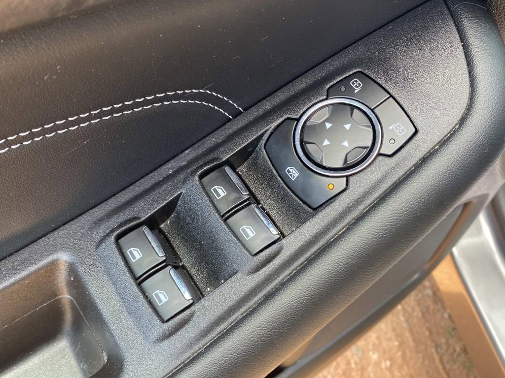 Used 2024 Ford Edge Titanium image 20