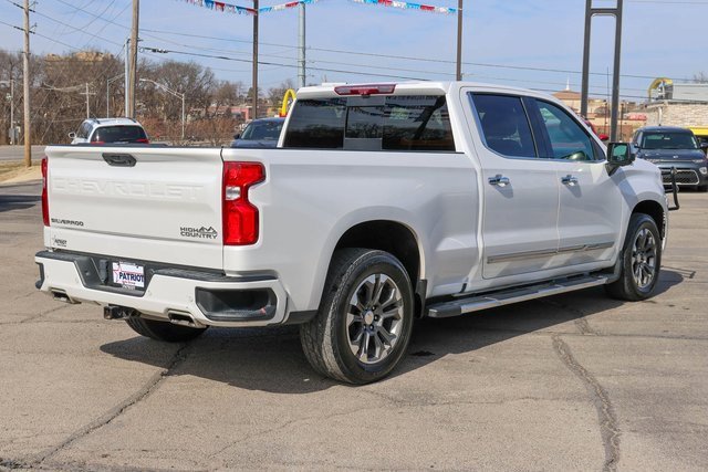 Used 2023 Chevrolet Silverado 1500 High Country w/ Technology Package image 3