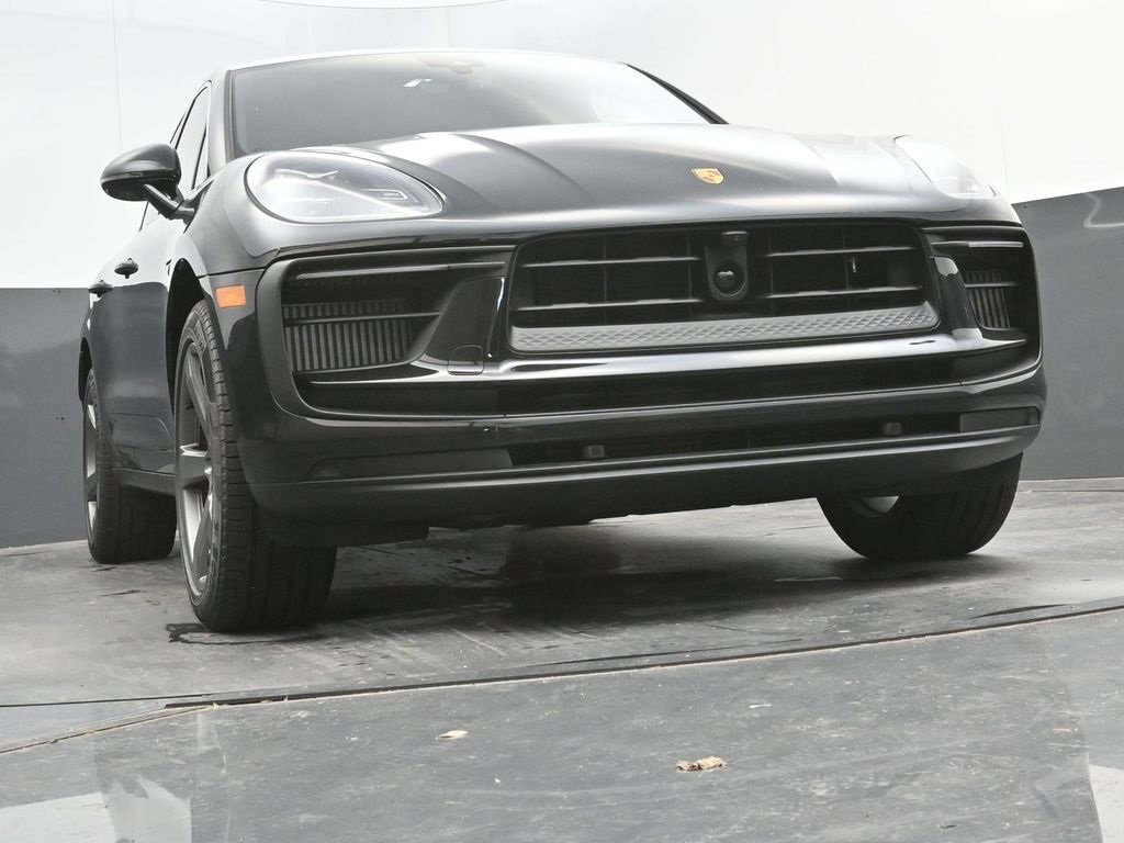 New 2025 Porsche Macan S image 30