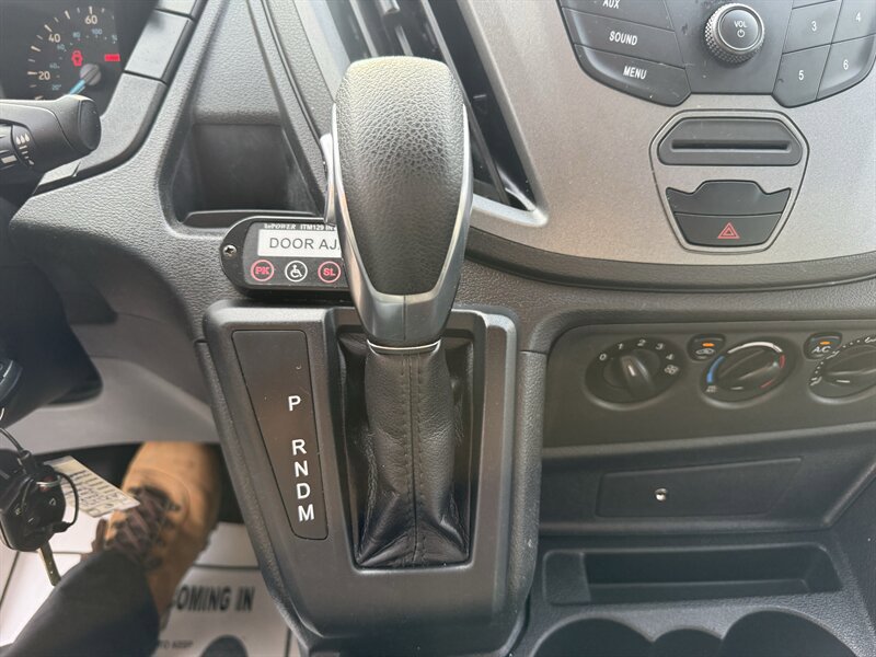 Used 2018 Ford Transit 150 XL RWD image 53