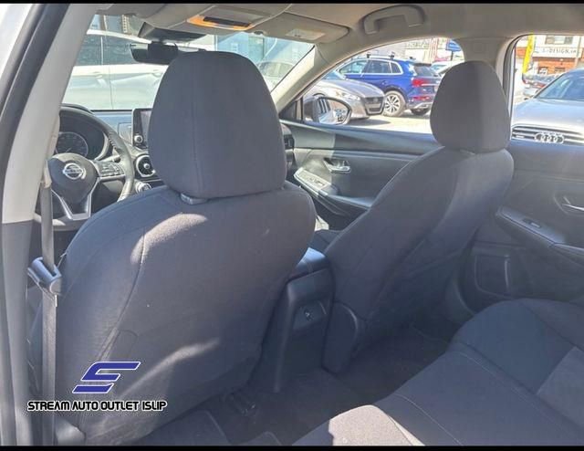 Used 2023 Nissan Sentra SR w/ Electronics Package image 24