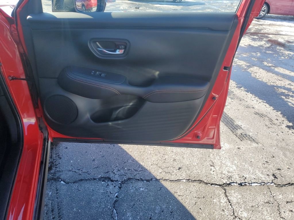 Certified 2025 Honda HR-V Sport image 31