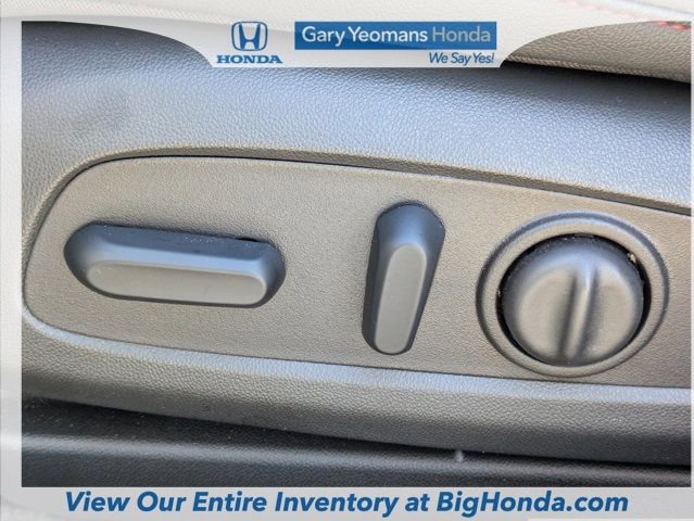 Used 2025 Chevrolet Trax RS w/ Driver Confidence Package image 23