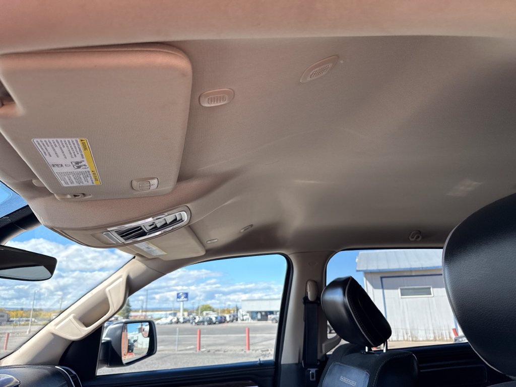 Used 2019 RAM 1500 Laramie w/ Off Road Group AWD/4WD image 25