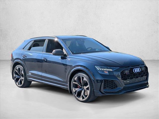 Used 2024 Audi RS Q8 w/ Black Optic Package image 3