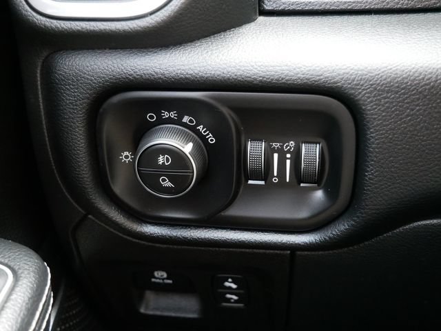 Used 2022 RAM 1500 Laramie AWD/4WD image 25