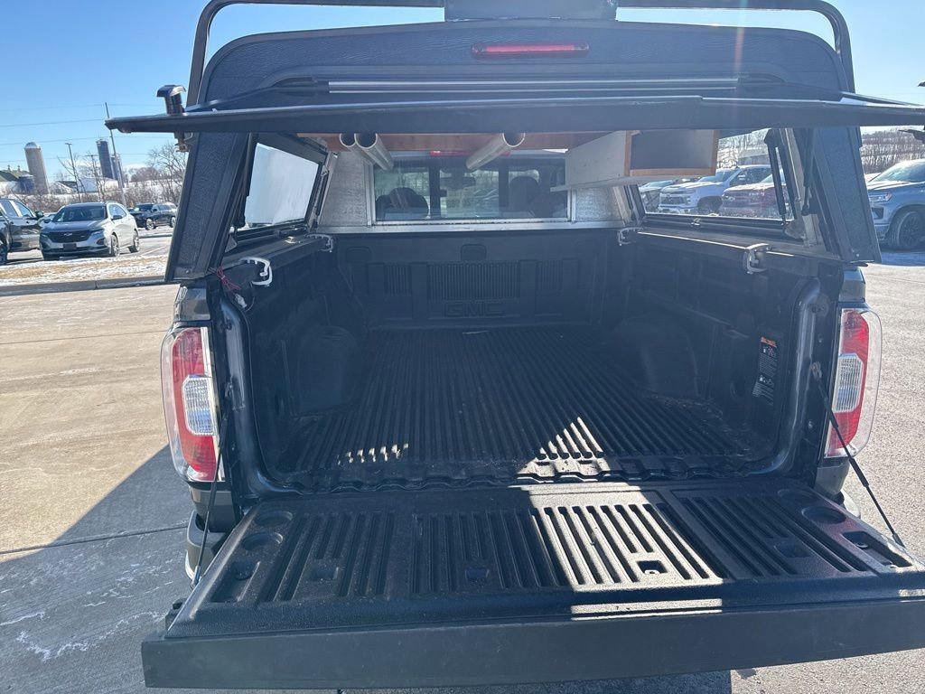 Certified 2017 GMC Canyon SLE w/ SLE Convenience Package image 17