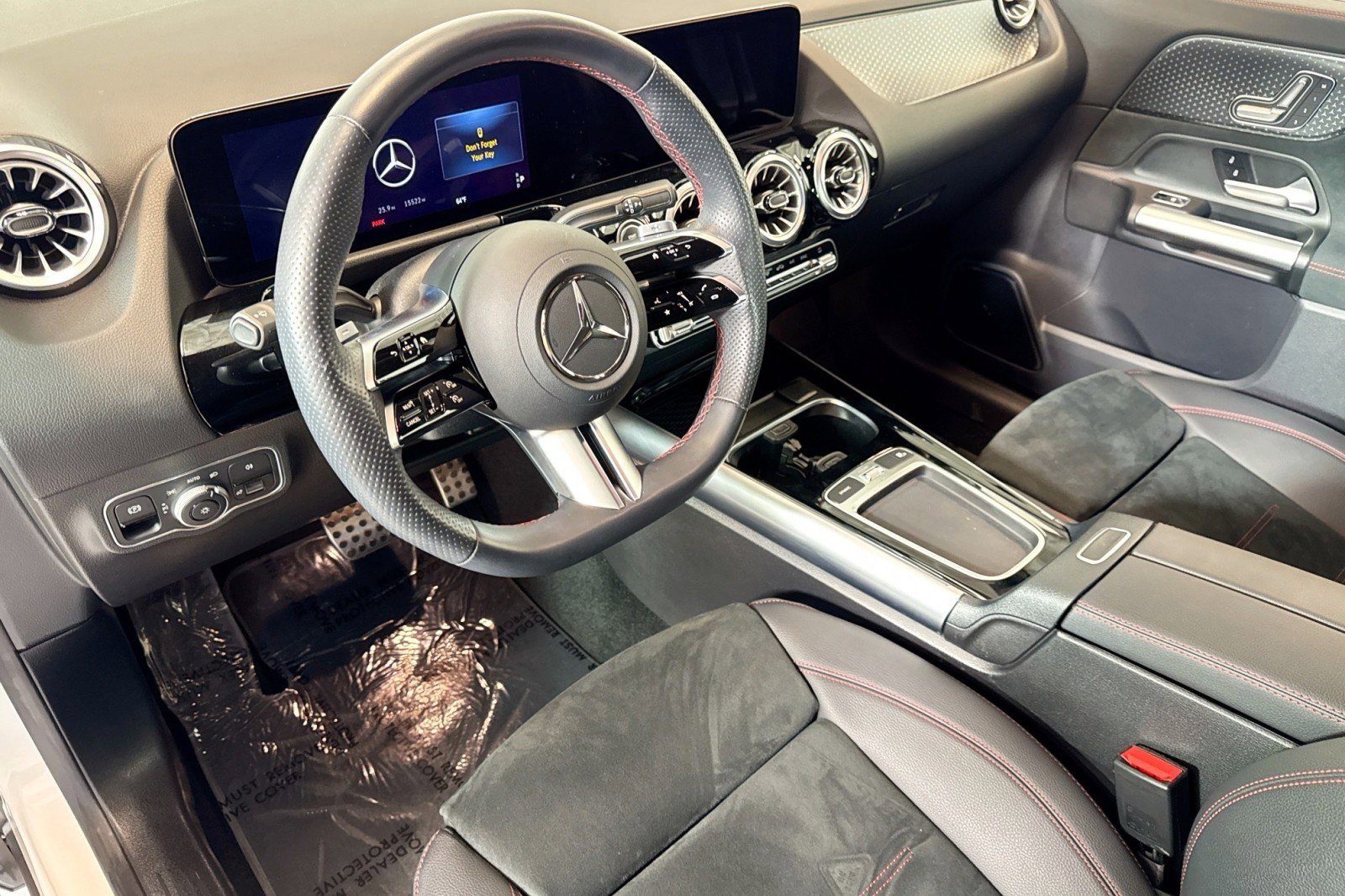 Certified 2025 Mercedes-Benz GLA 250 4MATIC image 9