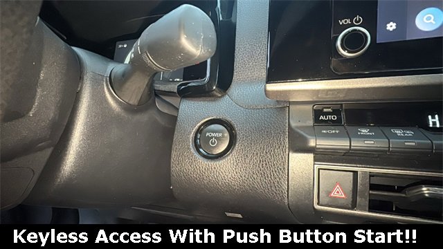 Used 2025 Toyota Camry LE image 5