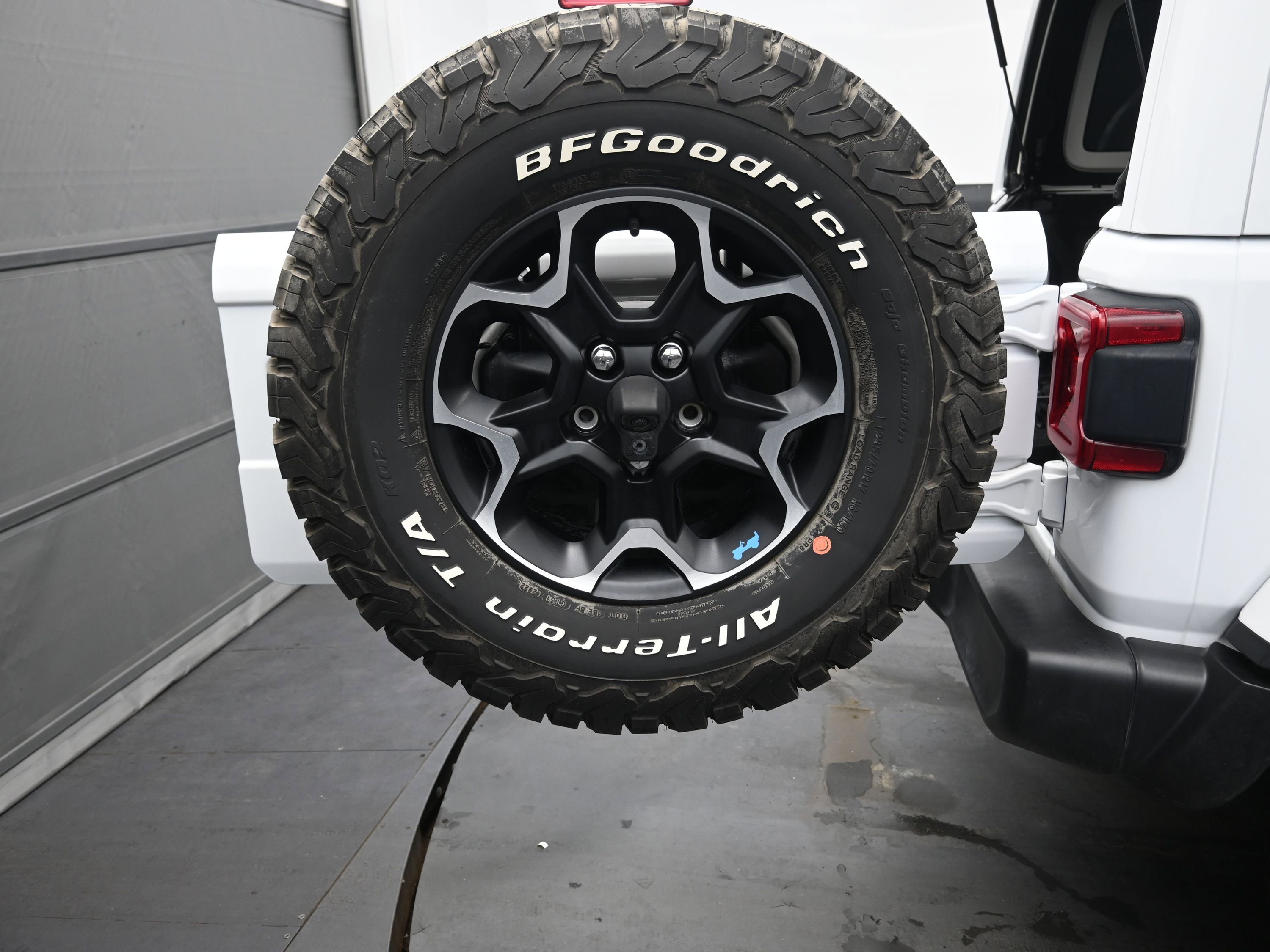 Used 2023 Jeep Wrangler Unlimited Rubicon 4xe w/ Cold Weather Group image 25