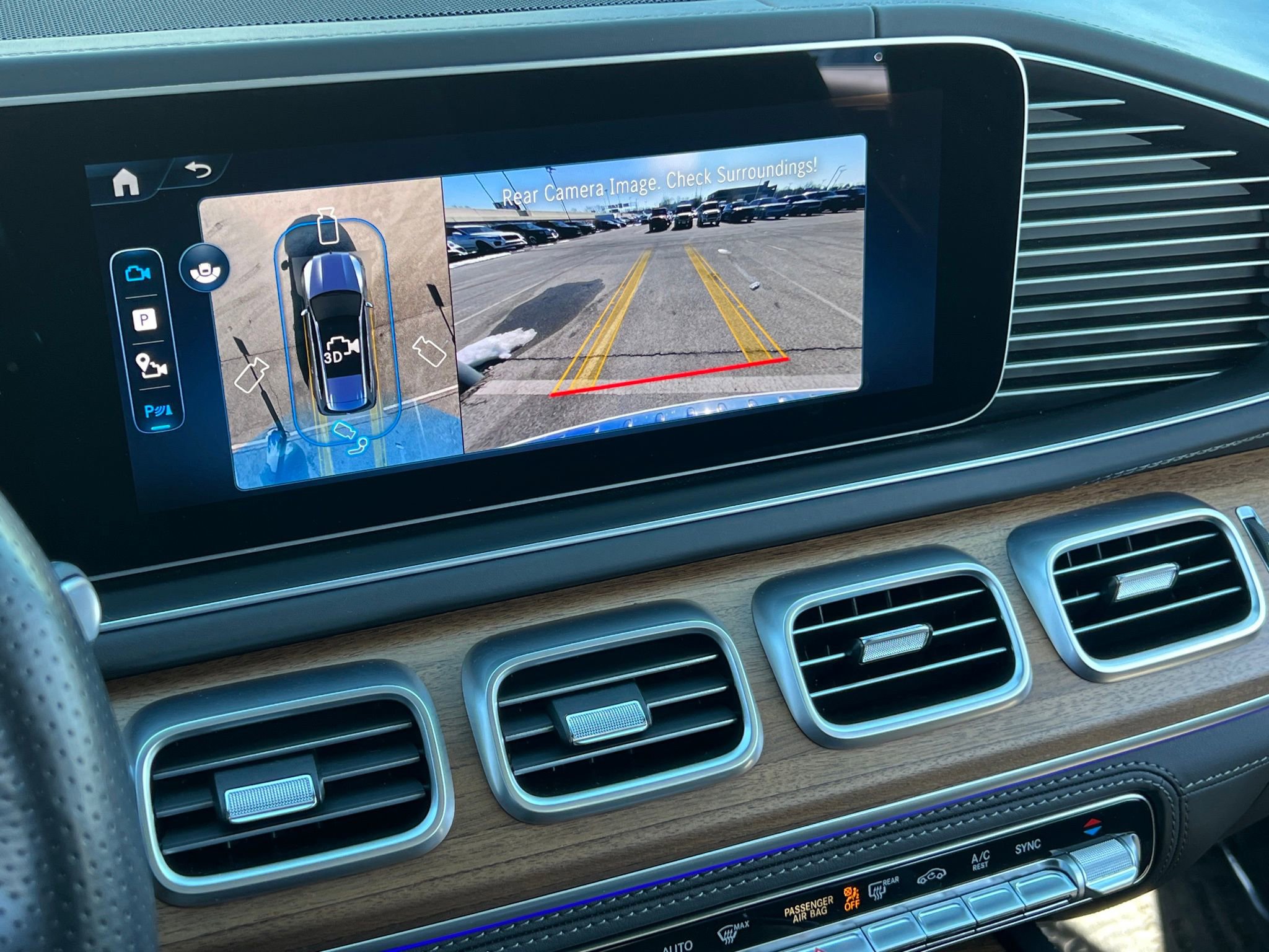 Used 2025 Mercedes-Benz GLS 63 AMG 4MATIC image 33