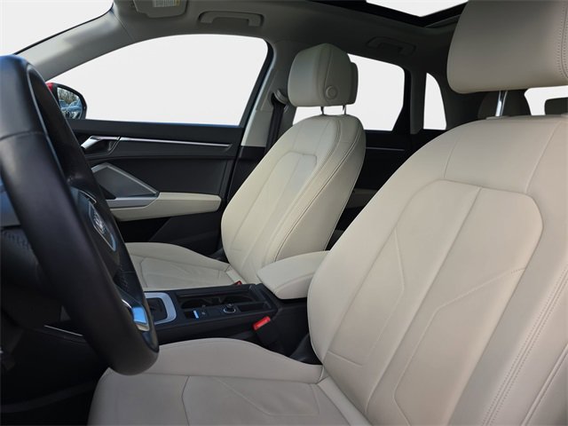 Used 2022 Audi Q3 2.0T Premium Plus w/ Premium Plus Package image 18