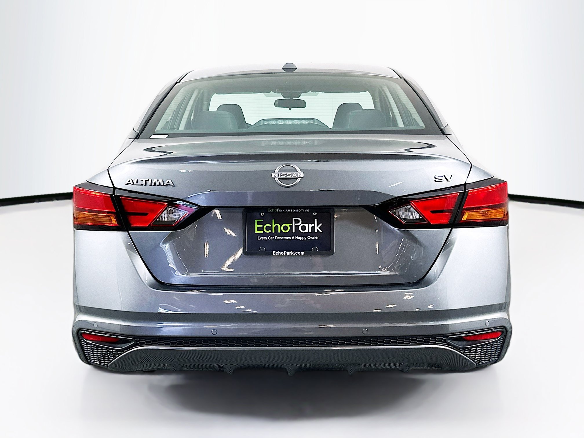 Used 2024 Nissan Altima 2.5 SV FWD image 7