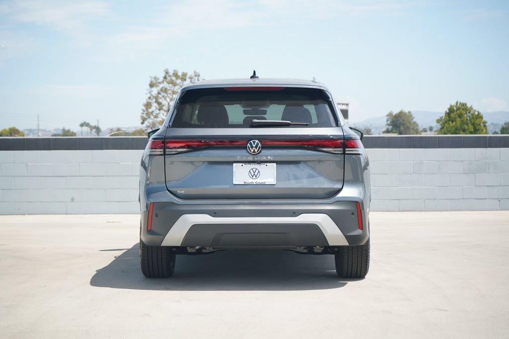 New 2026 Volkswagen Tiguan SE FWD image 4