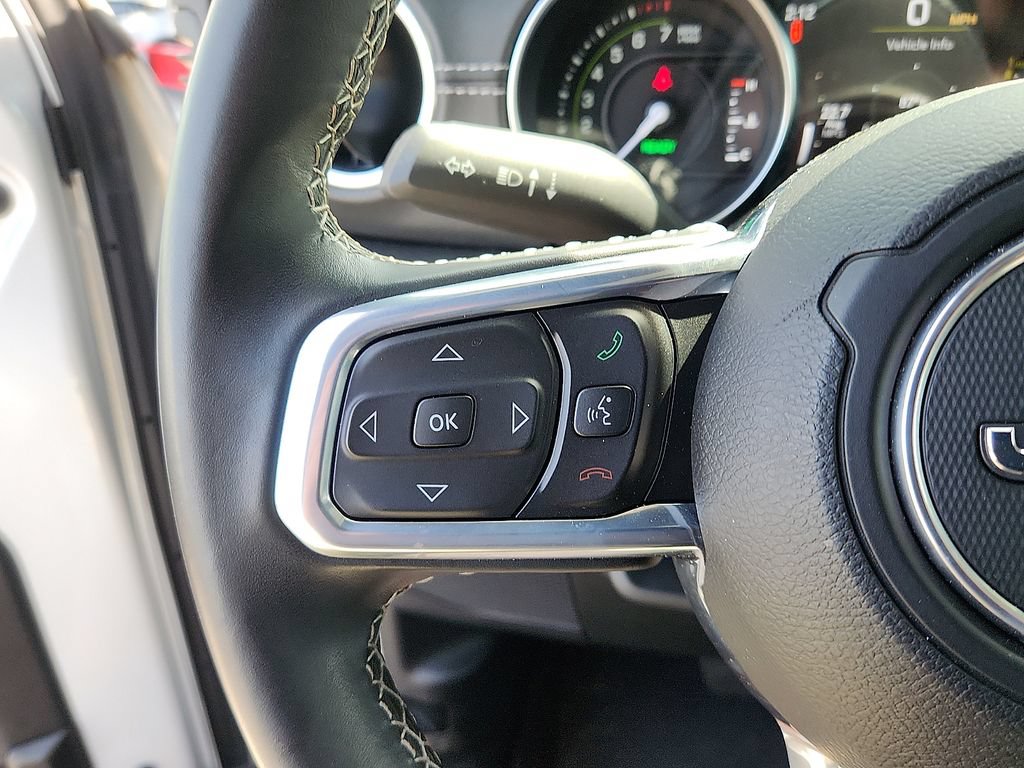 Used 2022 Jeep Wrangler Unlimited Sahara w/ Safety Group AWD/4WD image 21